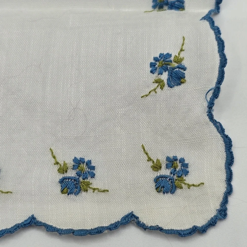 Vintage FLOWERS Ladies‎ Handkerchief Hanky Floral Blue White